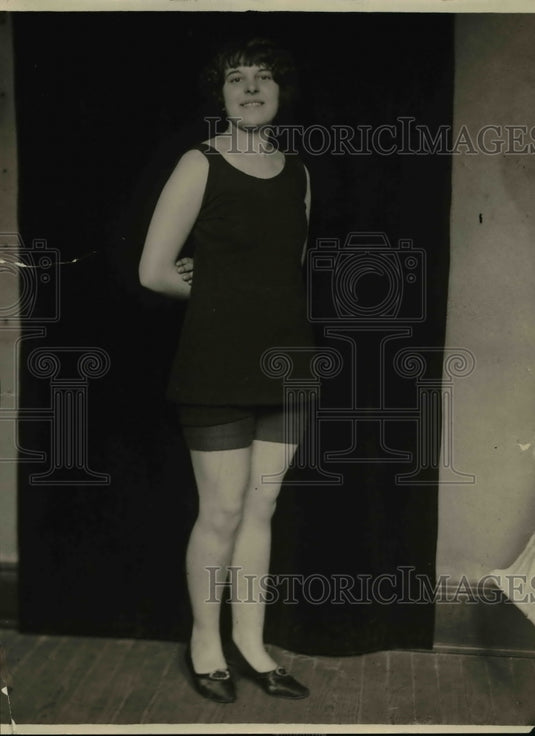 1926 Press Photo Margaret Sakel of 10123 Adelaide Ave - Historic Images
