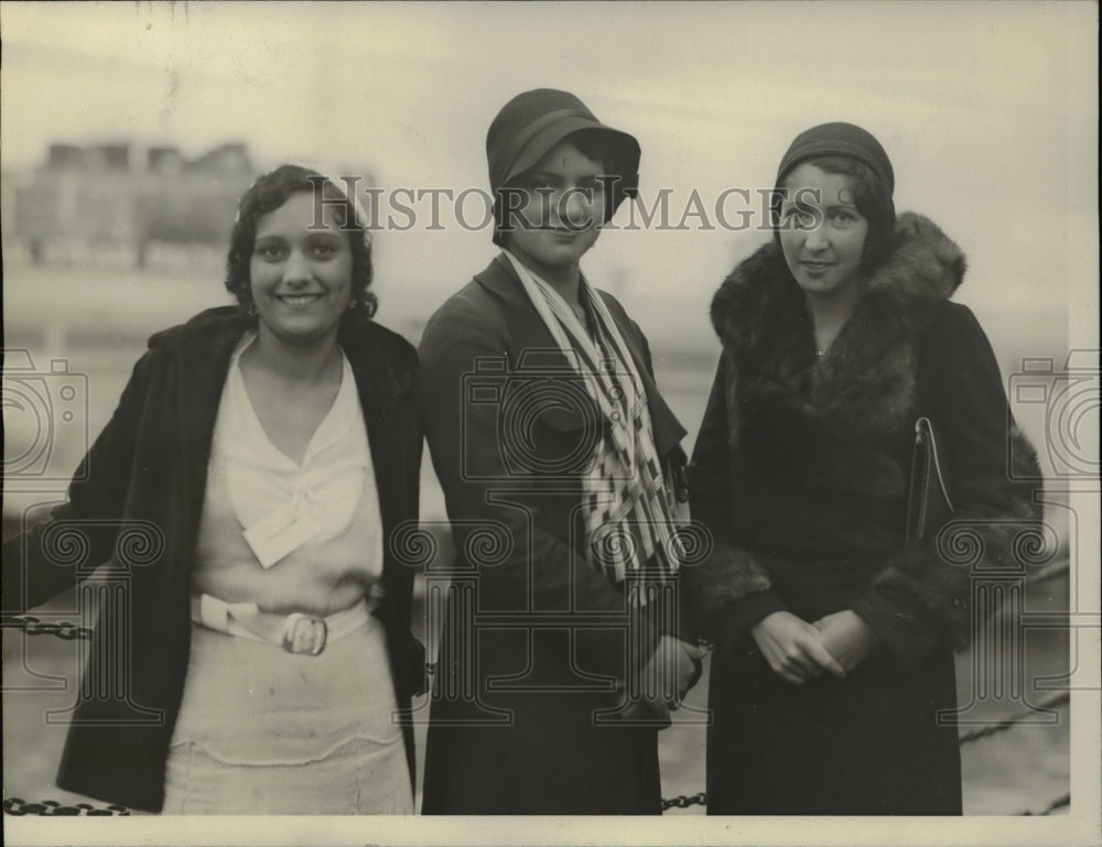 1932 Press Photo Carmen Aguillar, Elena Wallace &amp; Renee Fonsea Guatemalans - Historic Images