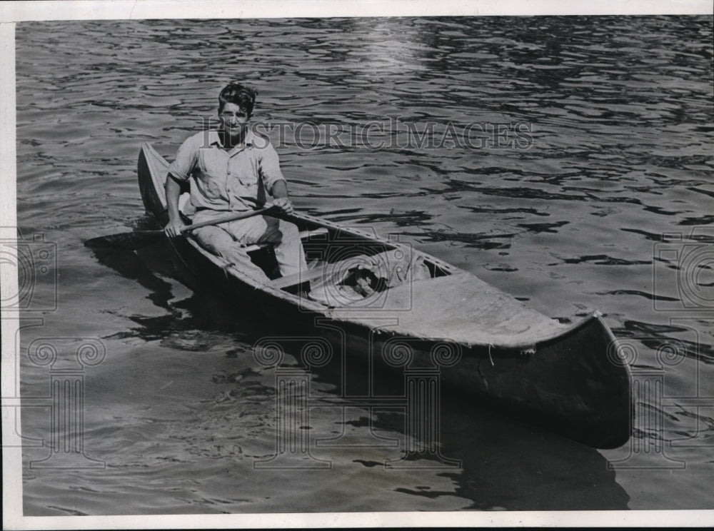 1939 Press Photo Galveston Texas Edwin Spinder canoe trip from Chicago 2000 mile - Historic Images