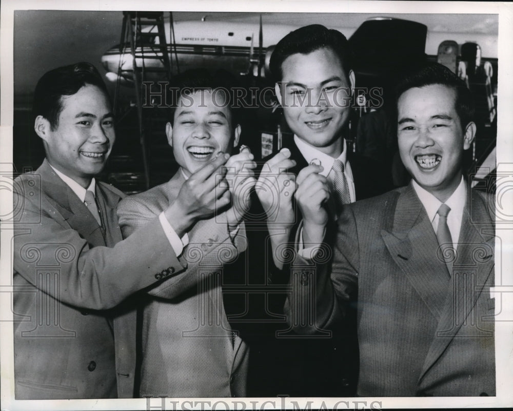 1955 Press Photo Wife hunting trip with Joe Soo, Billy Chow, Fug Check Yen - Historic Images