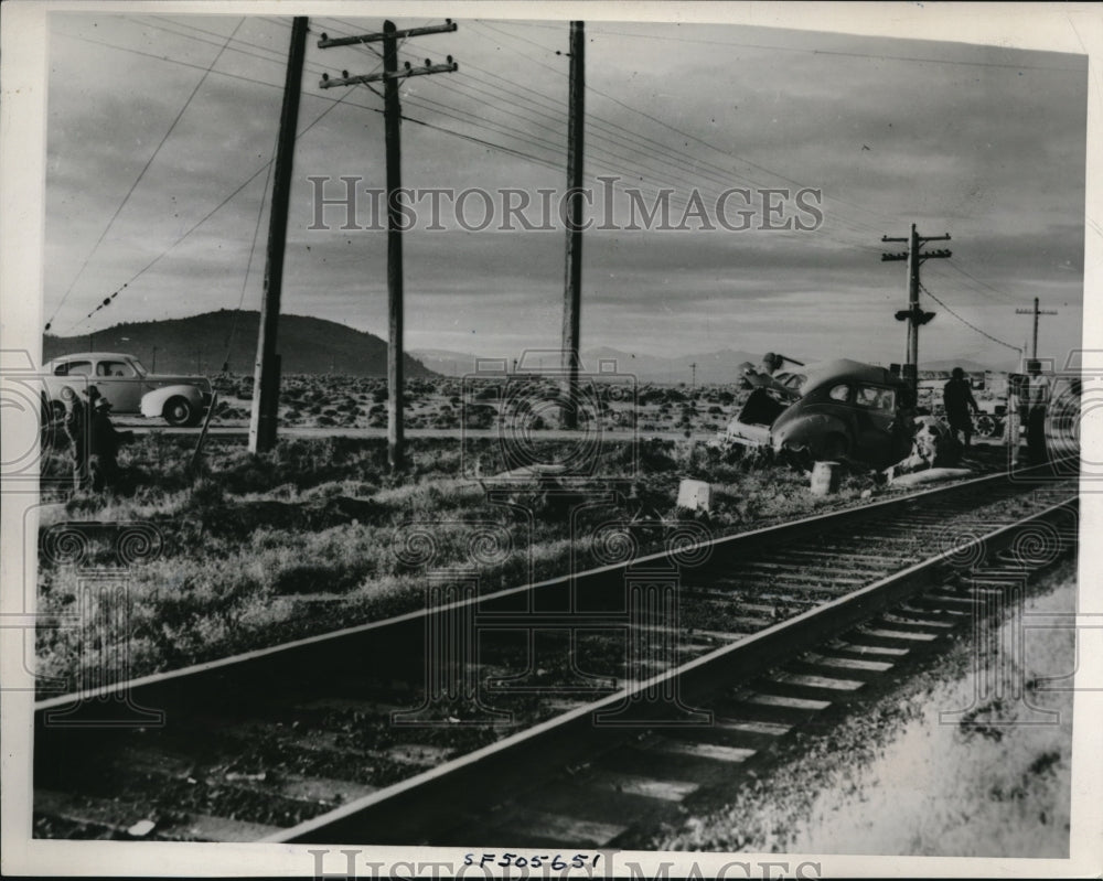 1939 Press Photo Four Indian youths died when wrecked auto crashed to train - Historic Images