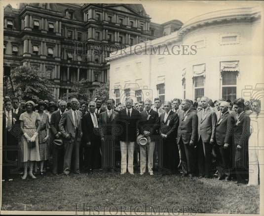 1930 Press Photo Wash DC Delta Upsilon fraternity JD Scott, Pres. Hooverm - Historic Images