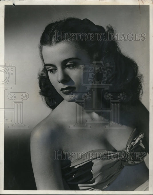 1944 Press Photo Beautiful Jean Lindow - Historic Images