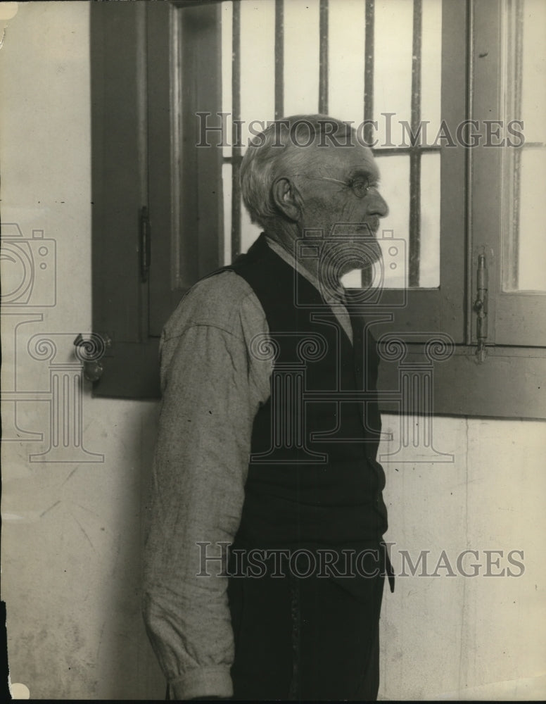 1923 Press Photo Murder Suspect Israel W. Gifford at Cape May County Jail, OK - Historic Images
