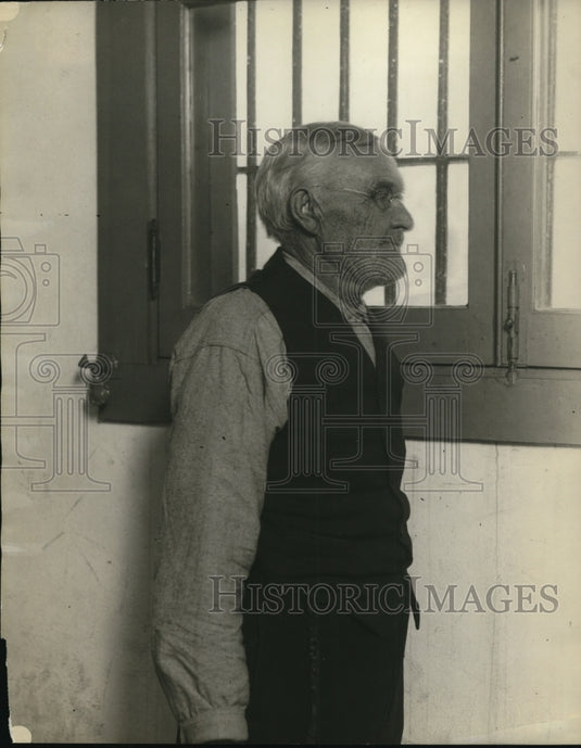 1923 Press Photo Murder Suspect Israel W. Gifford at Cape May County Jail, OK - Historic Images