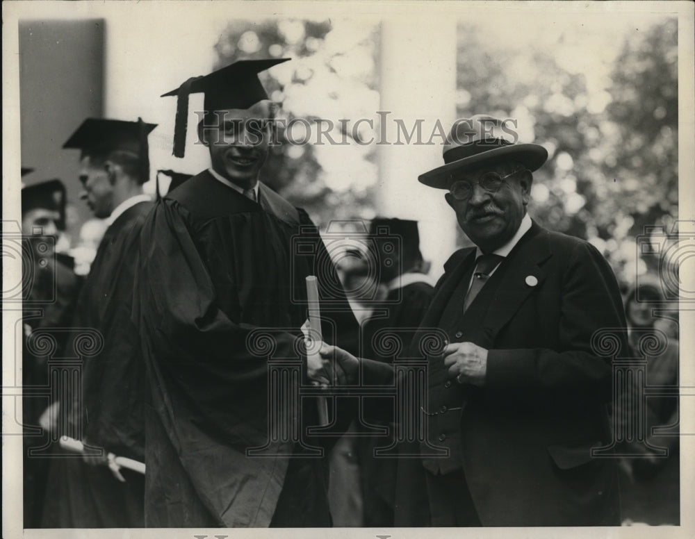 1928 Press Photo John Coolidge congratulated by Frank Stearne at graduation - Historic Images