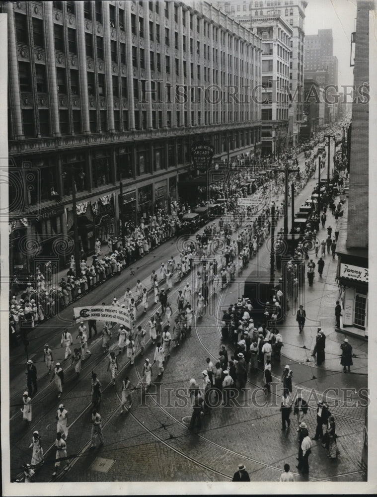 1933 Press Photo Christian Endeavor Parade at Milwaukee Convention - Historic Images