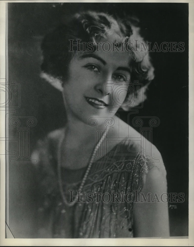 1928 Press Photo Margaret Rush, chorus girl, sister in law Grace A Rush - Historic Images