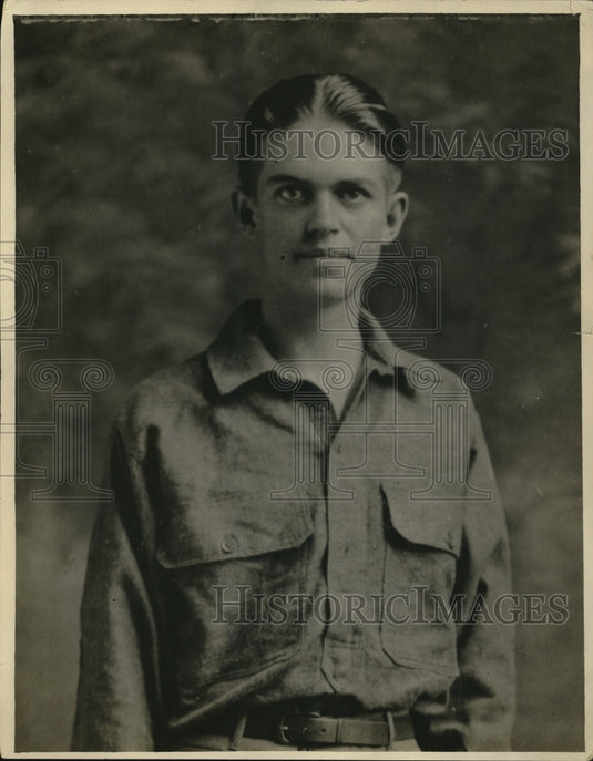 1925 Press Photo Gilbert Parker, Harvard Student Hiker - Historic Images