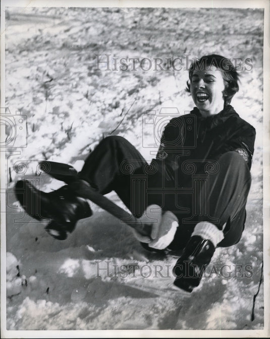 1957 Press Photo snow shovel riding, steer with handle - Historic Images