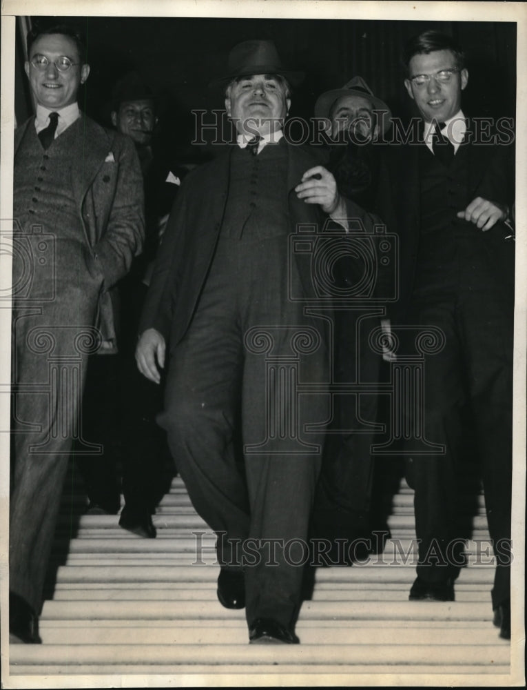 1938 Press Photo Wash DC John L Lewis head of CIO  & reporters - Historic Images