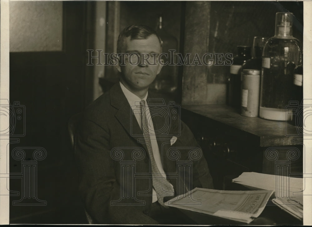 1925 Press Photo EO Whittier chemist - Historic Images