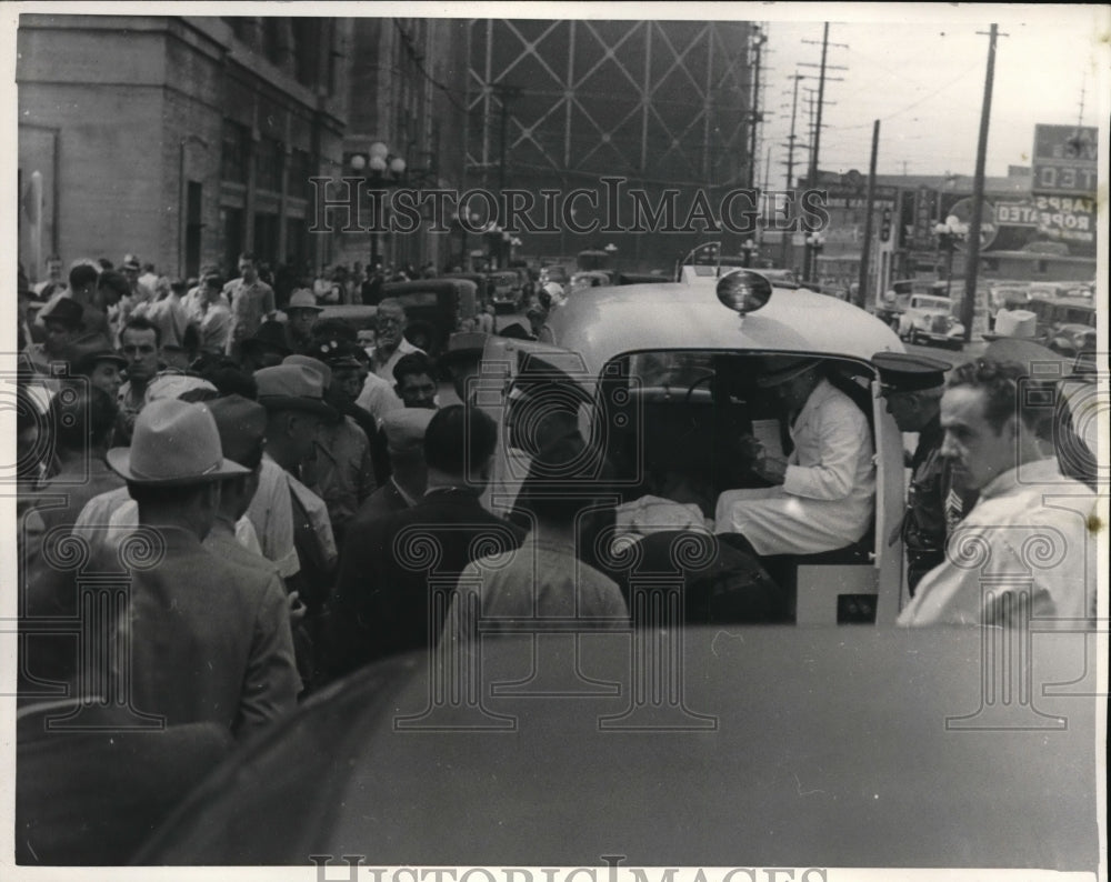 1937 Press Photo Teamster Union AFL &amp; CIO rally in LA Calif - Historic Images