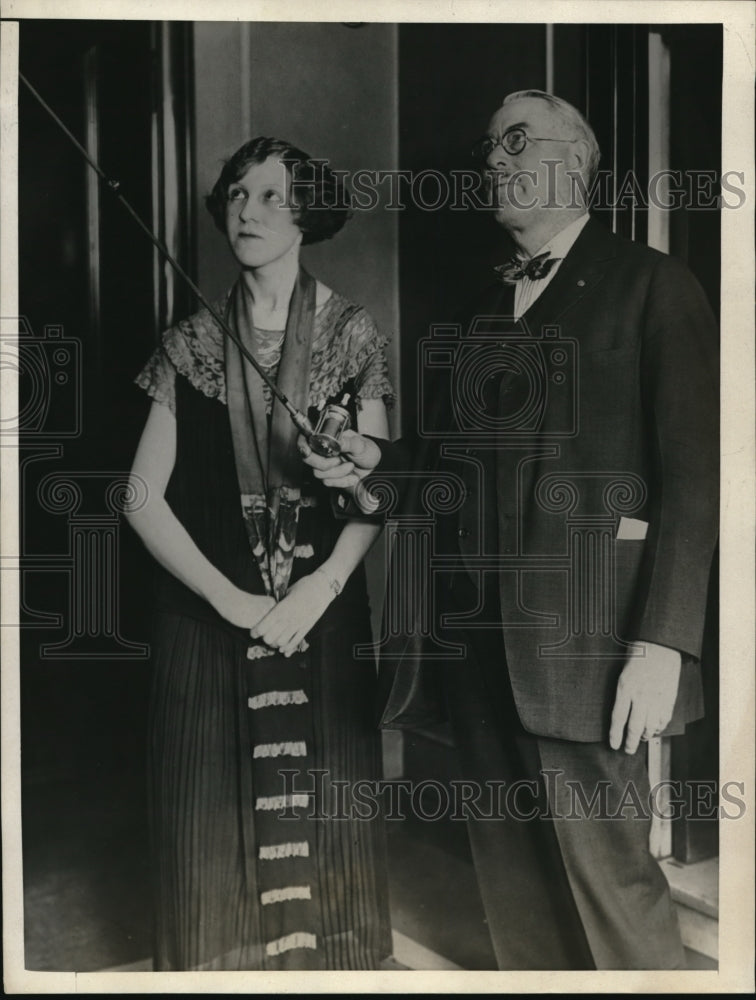 1925 Press Photo Fred N Peet Sec or the Izaak Welton League & Mary Ashton - Historic Images