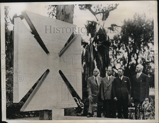 1934 Press Photo Horse Monument in California - Historic Images