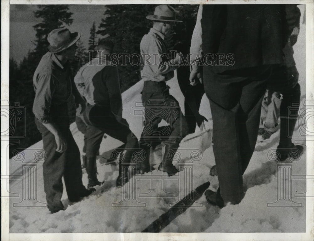 1937 Press Photo Emma Fraley tumbled to her death here at Crater National Park-Historic Images