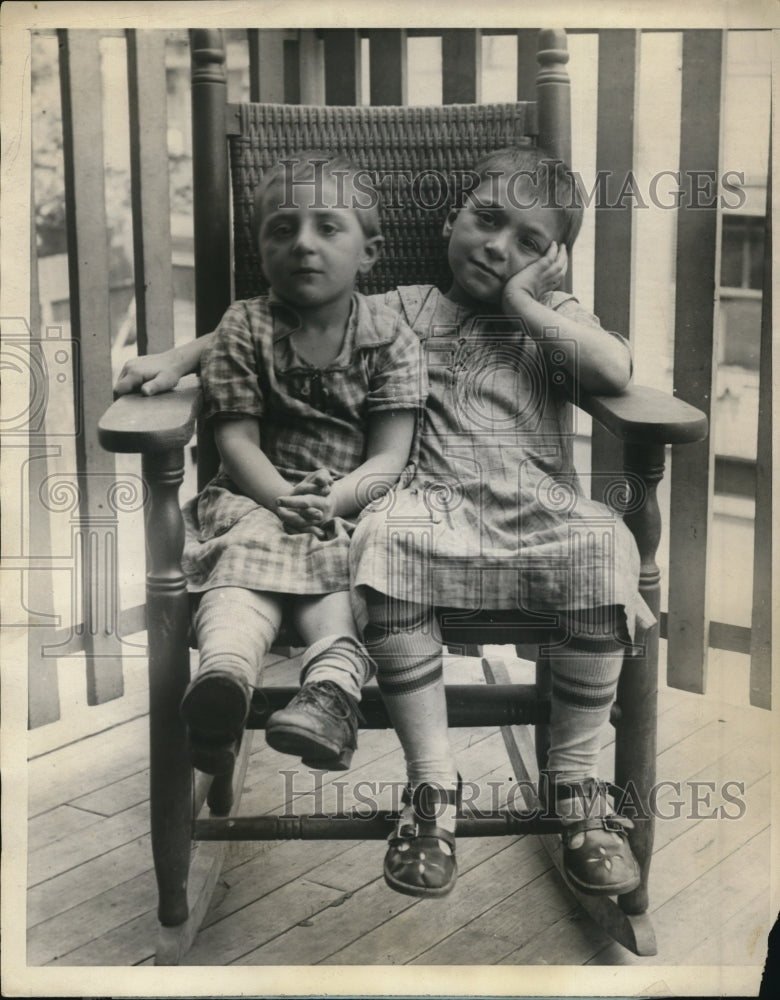 1924 Press Photo Olympia &amp; Donetta Barbara, Children Mother Under Exclusion Act - Historic Images