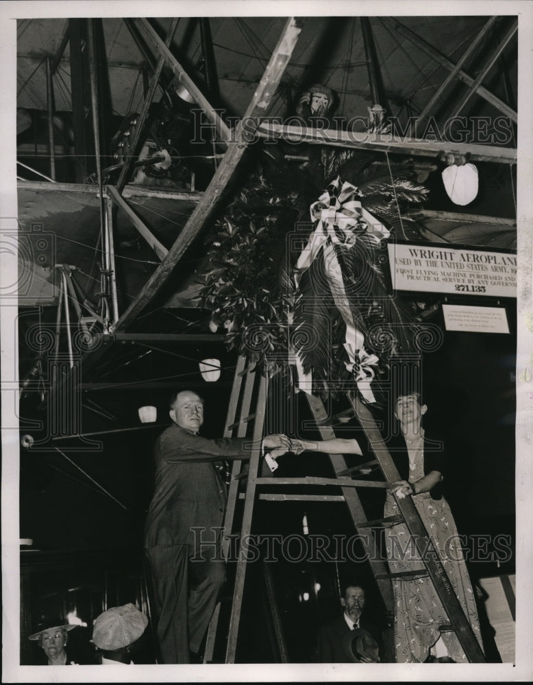 1939 Press Photo Washington D C The &quot;early Birds&quot; an organization of pioneer - Historic Images