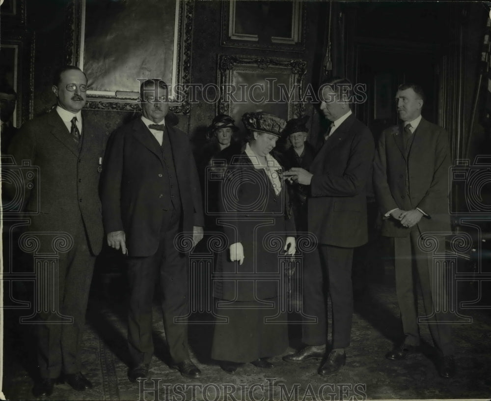 1923 Press Photo Brig Gen Clinton Edgar, Mr &amp; Mrs WL Saunders,D Davis - Historic Images
