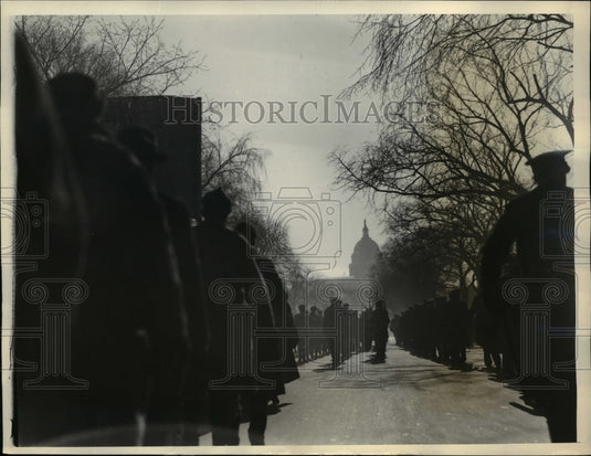 1932 Press Photo  The Hunger marchers in front of the Washington Capitol - Historic Images