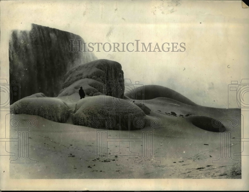 1923 Press Photo Niagara Falls transforms into a veritable fairyland - Historic Images