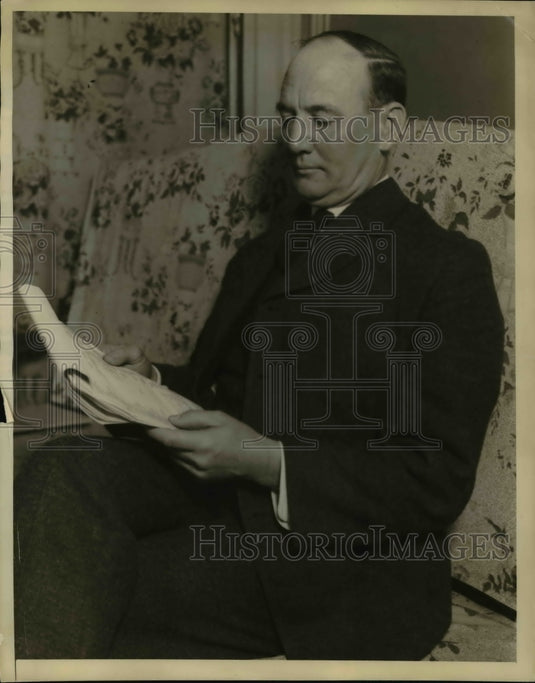 1922 Press Photo President F.W. Kelley of the Helderberg Cement Co. in Portland - Historic Images
