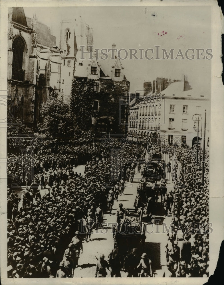 1931 Press Photo Entire town mourned, Excursion Boat St. Philbert Sank at Nantes-Historic Images