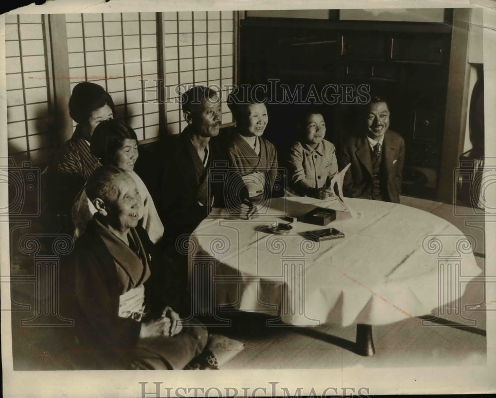 1930 Press Photo Reijiro Wakatsuki, Mrs. Namiko Wakatsuki, Takako Tawara, with - Historic Images
