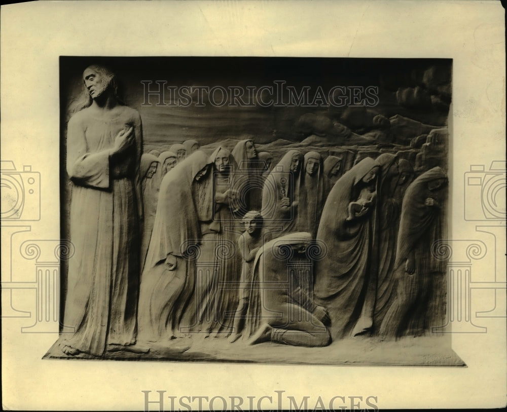 1919 Press Photo Bronze tablet for Cardinal Mercier by Onorio Ruetelo - Historic Images