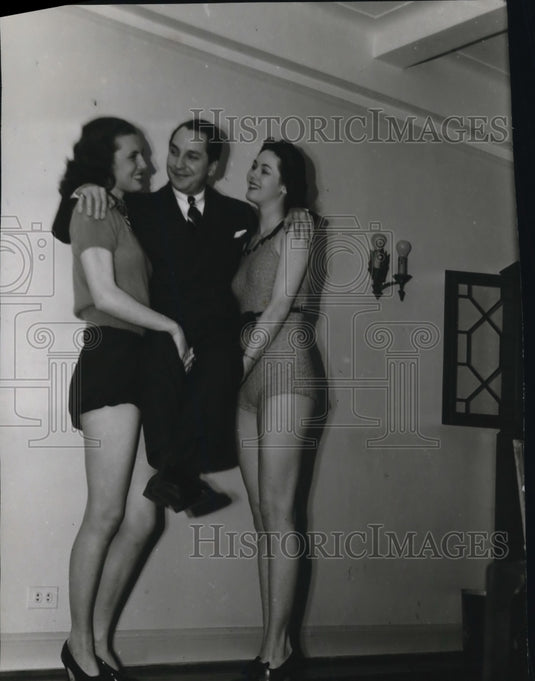 1938 Press Photo Kay York & Anita Arden with Georgie Hale - Historic Images