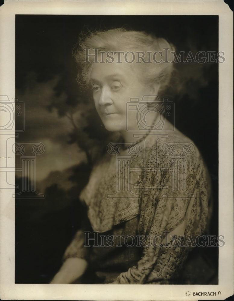 1930 Press Photo Baroness Adelaide Von Blomberg author Light on True Shakespeare - Historic Images