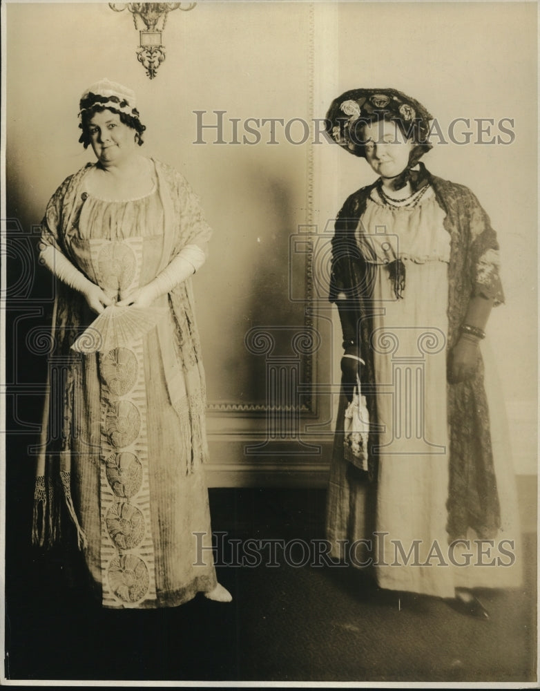 1915 Press Photo Mrs. Lisde Zeriwelleger as Dr. Thornton&#39;s Wife - Historic Images