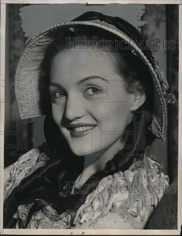 1938 Press Photo Gizella Varga, 18 yr old, Hungarian, Miss Broadway mascot - Historic Images