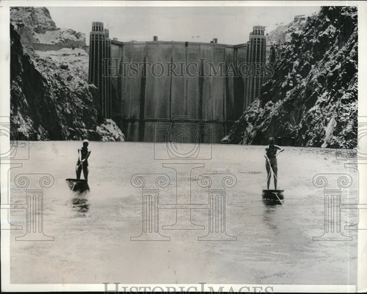 1935 Press Photo Donna Stafford and Eunice Beckley Aquaplaning on Boulder Lake-Historic Images