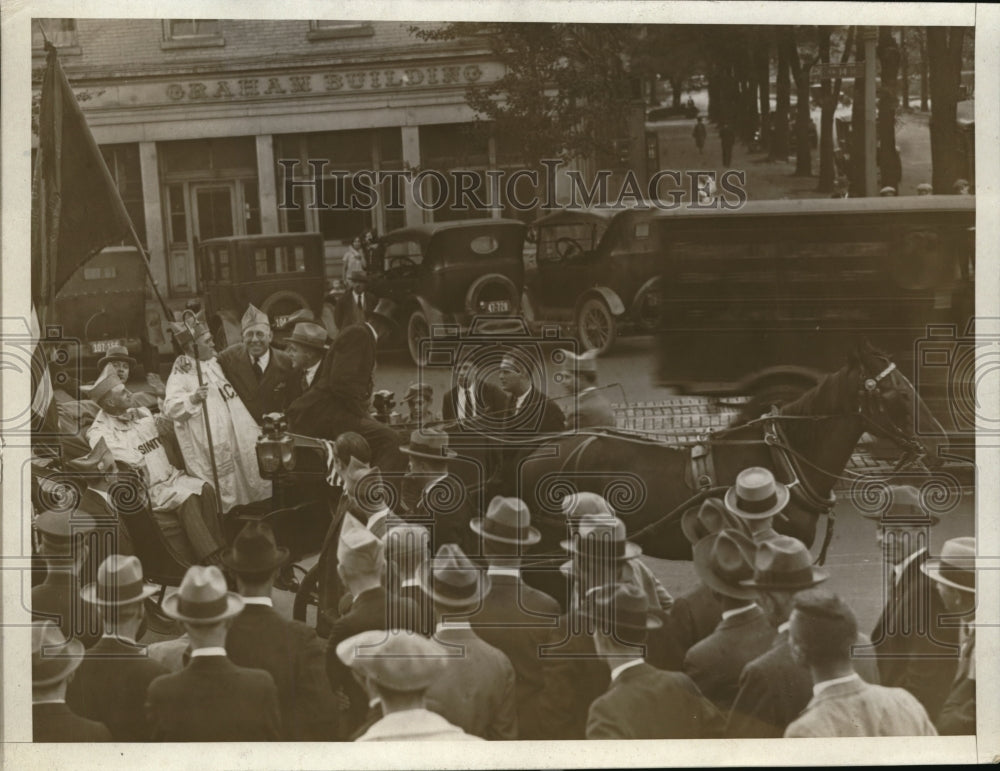 1925 Press Photo Crowds during parade - nex40461-Historic Images