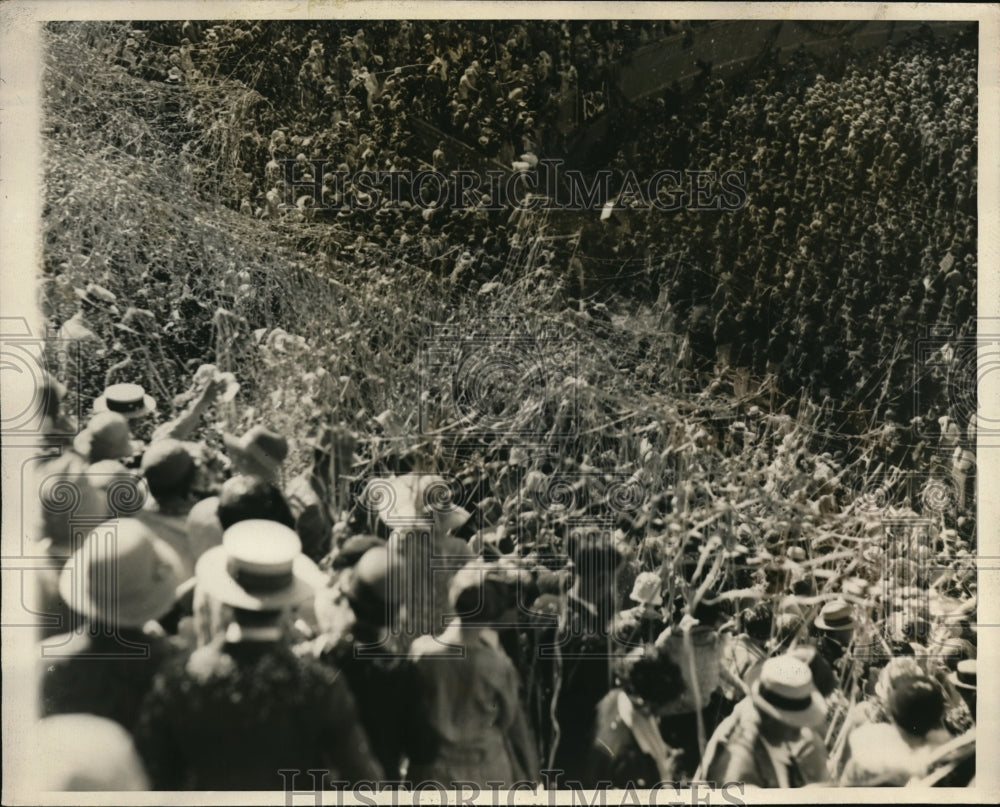 1927 Press Photo Confetti Celebration - Historic Images
