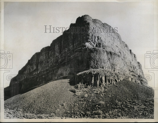 1934 Press Photo Giant rocks & cliffs near site for Grand Coulee Dam - Historic Images
