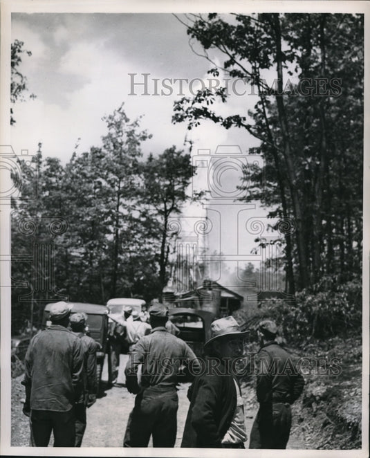 1951 Press Photo Leidy Prospecting Co. drilled at his Dream Location - Historic Images