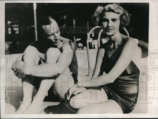 1938 Press Photo Count countess Haugwitz-Reventlow, sunbathing aboard ship - Historic Images