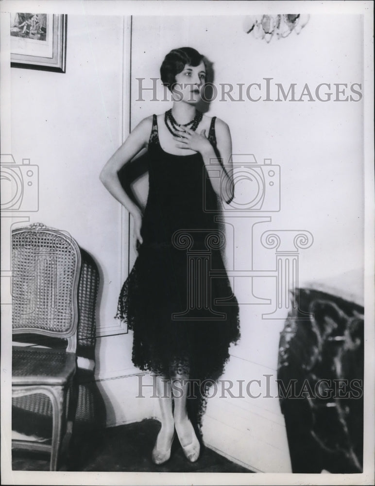 1928 Press Photo Model Wearing Black Lace Evening Gown - Historic Images