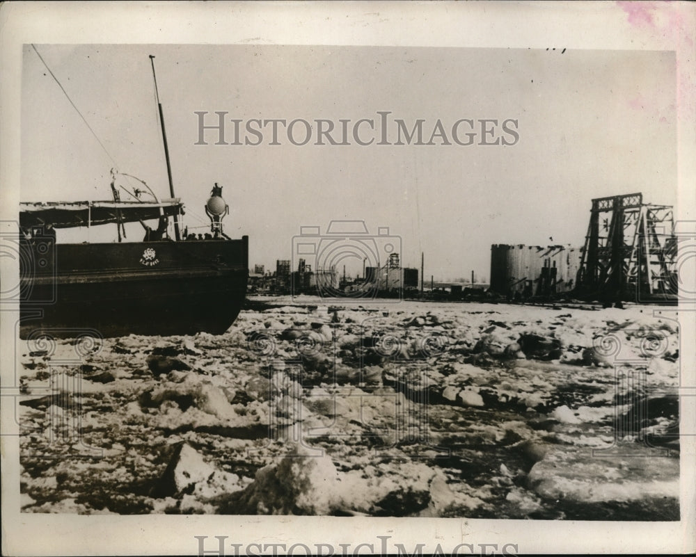 1932 Press Photo Leningrad, Russia harbor - Historic Images