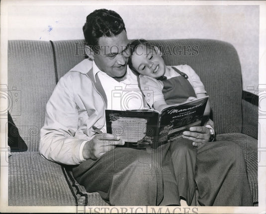 1946 Press Photo Redwood City Calif Grant Wm Jones age 4 & ex Marine Grant Jones - Historic Images