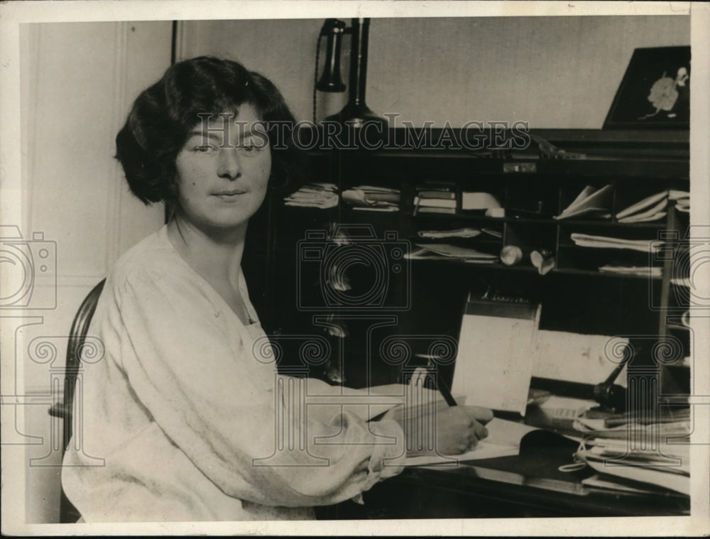 1930 Press Photo Violet White, London Student Astronomer - Historic Images