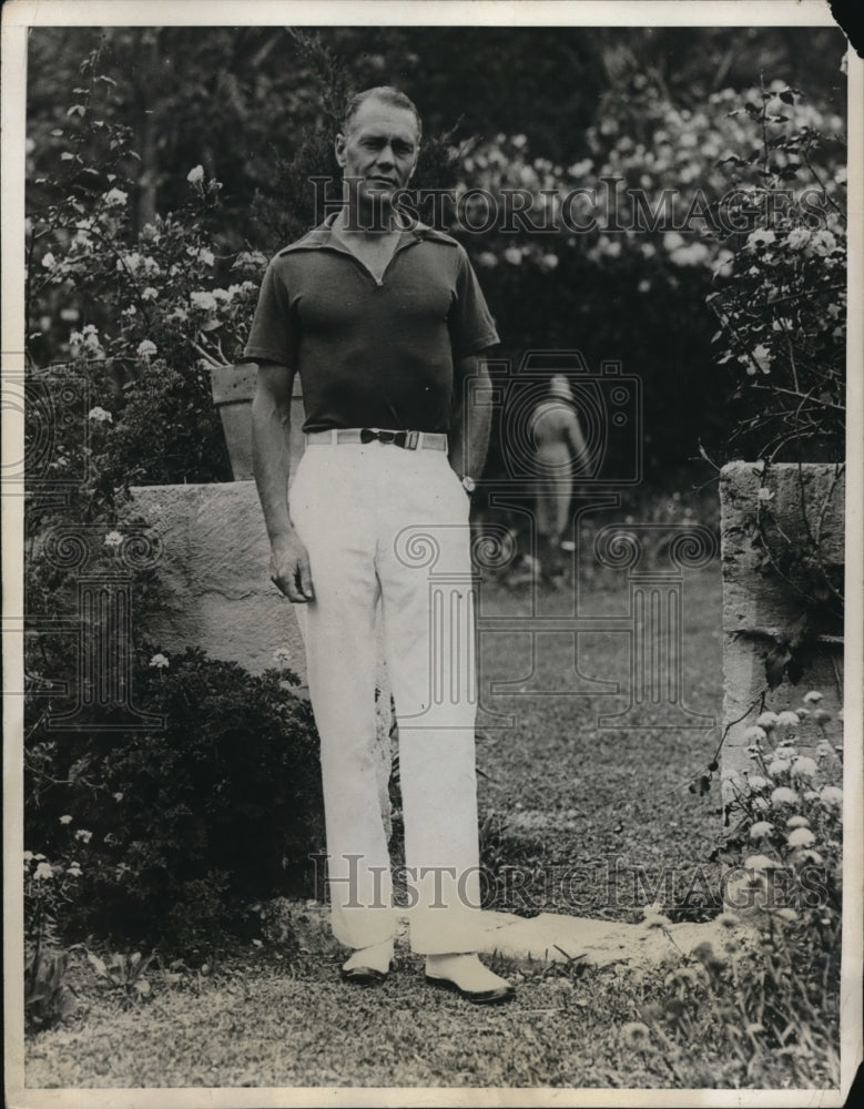 1932 Press Photo James Cromwell at Fleetwood Manor estate in Bermuda - Historic Images