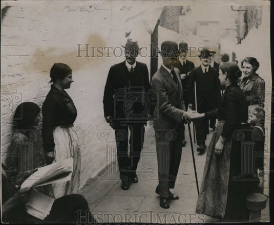 1919 Press Photo Prince of Wales inspect houses at Lambeth - Historic Images