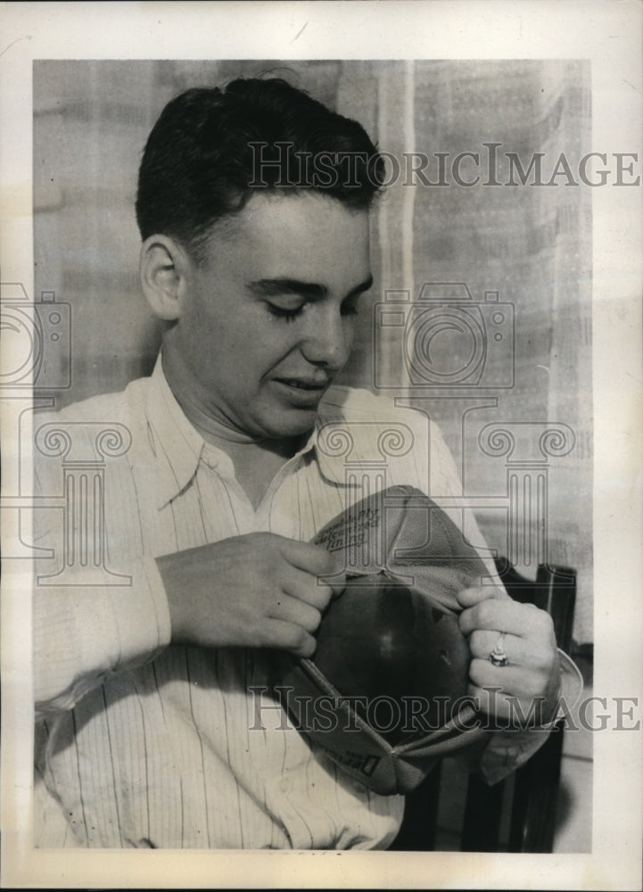 1939 Press Photo Hubert Fraker Journalism Student rips into football - Historic Images