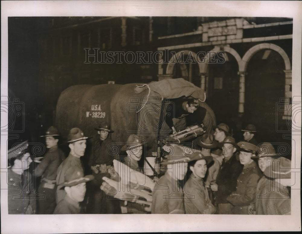 1936 Press Photo National Guards on the ground in Springfield Mass after Floods - Historic Images