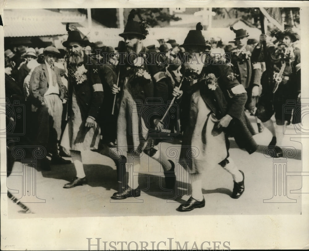 1930 Press Photo October Harvest Festival Parade in Munich Germany - Historic Images