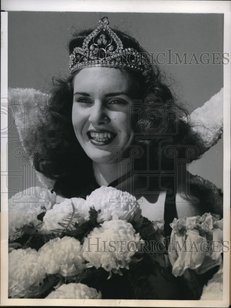 1944 Press Photo Jean McAffry, chosen as Florida&#39;s Chrysanthemum Queen - Historic Images