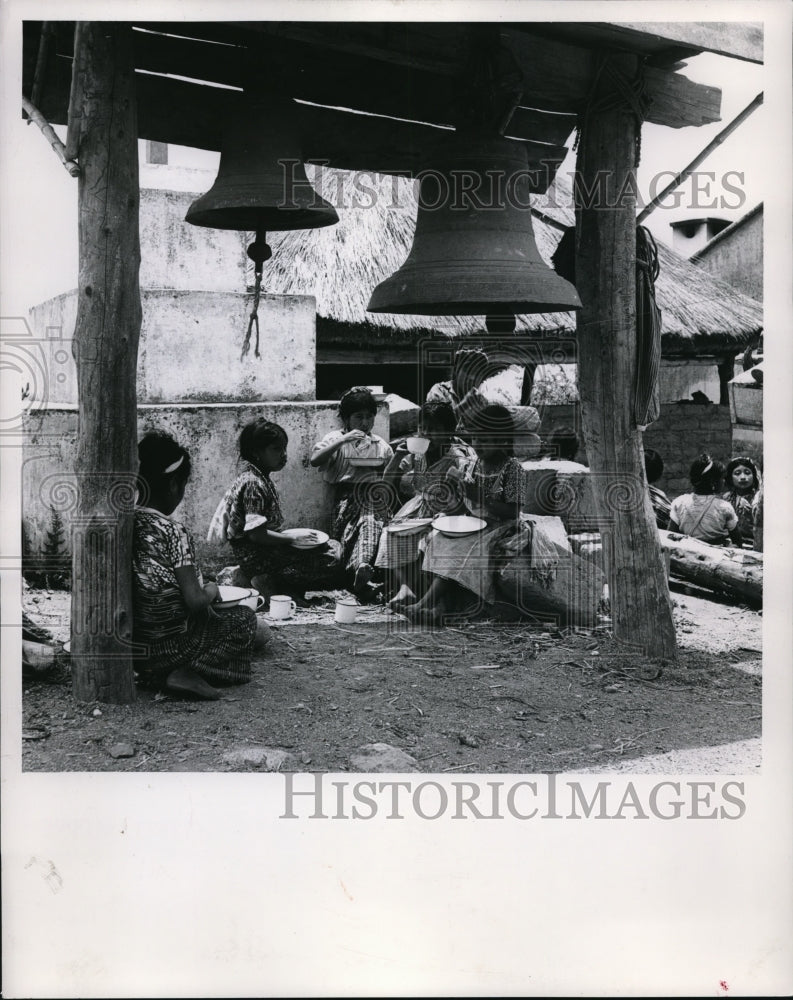 1955 Press Photo Care for children in Europe by UNICEF - Historic Images